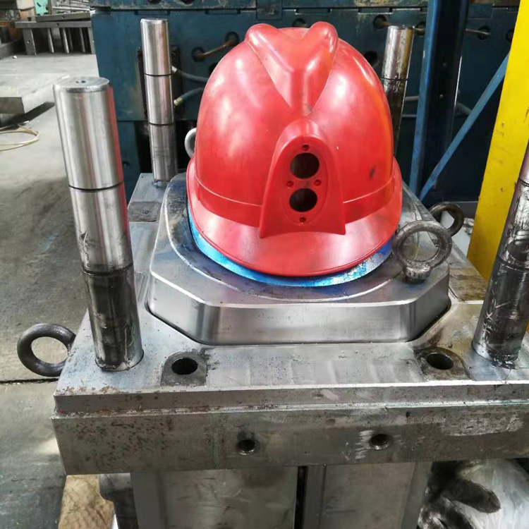 安全帽模具及產(chǎn)品